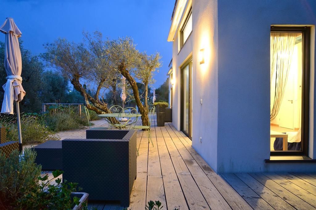 Maison D'Hotes Bleu Azur Tourrettes-sur-Loup Zimmer foto